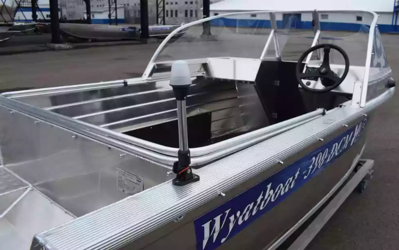 Алюминиевый катер Wyatboat-390 DCM Увеличенный борт в Оренбурге