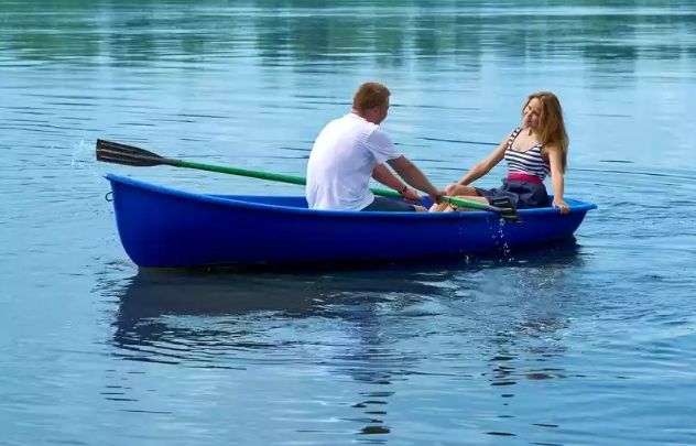 Стеклопластиковая лодка Дельфин в Оренбурге