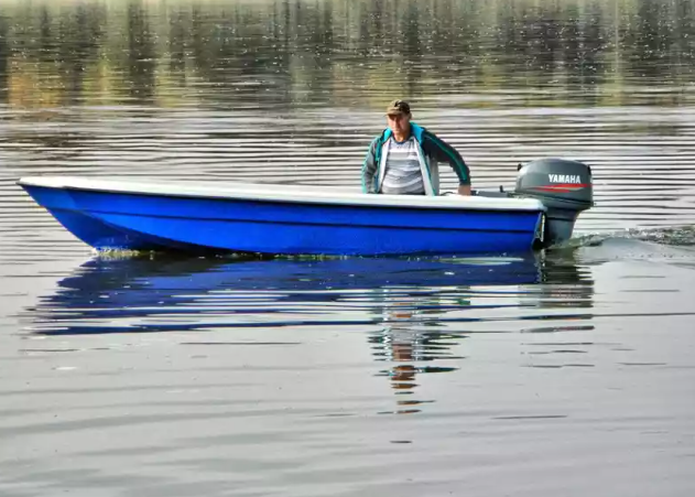 Стеклопластиковая лодка Wyatboat 430 тримаран в Оренбурге