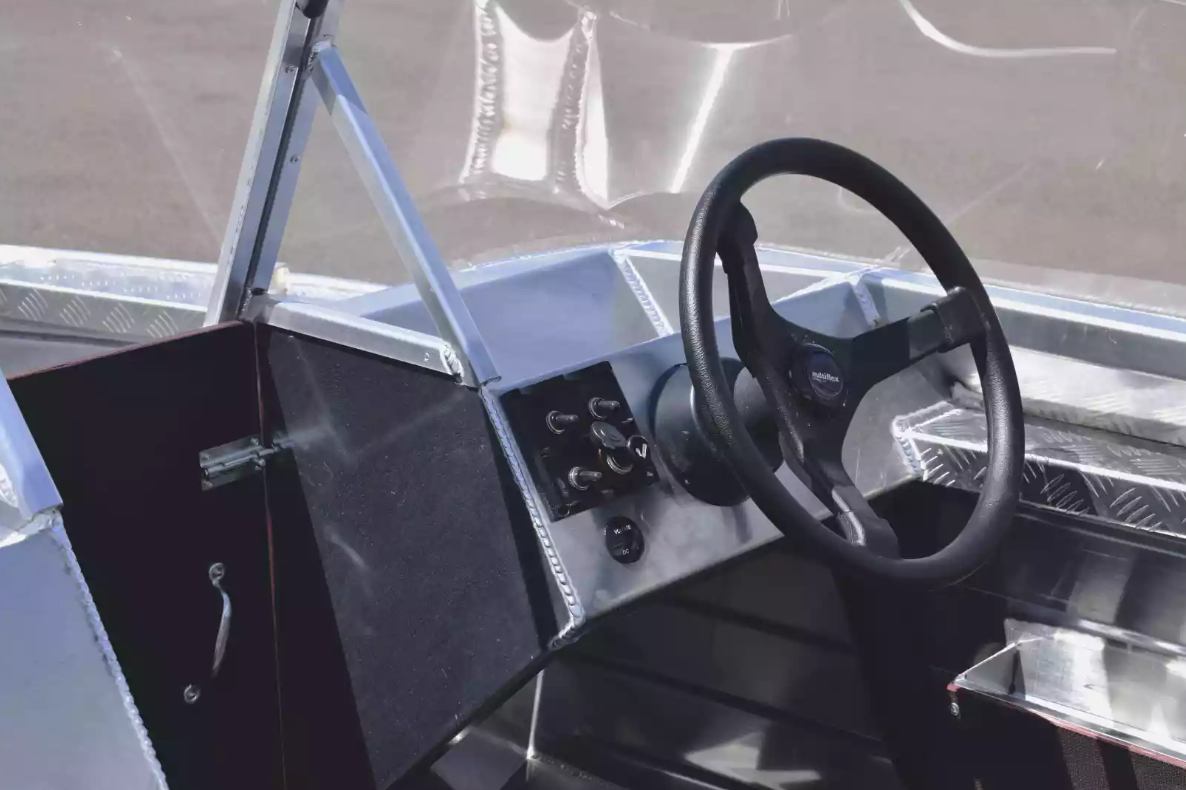 Алюминиевый катер Wyatboat-390 DCM в Оренбурге