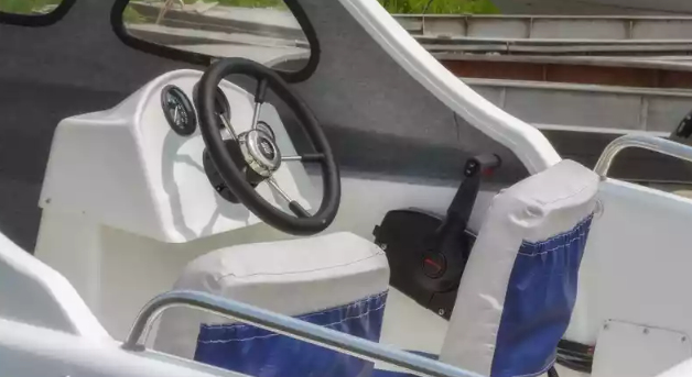 Стеклопластиковый катер Wyatboat-3 П (полурубка) в Оренбурге