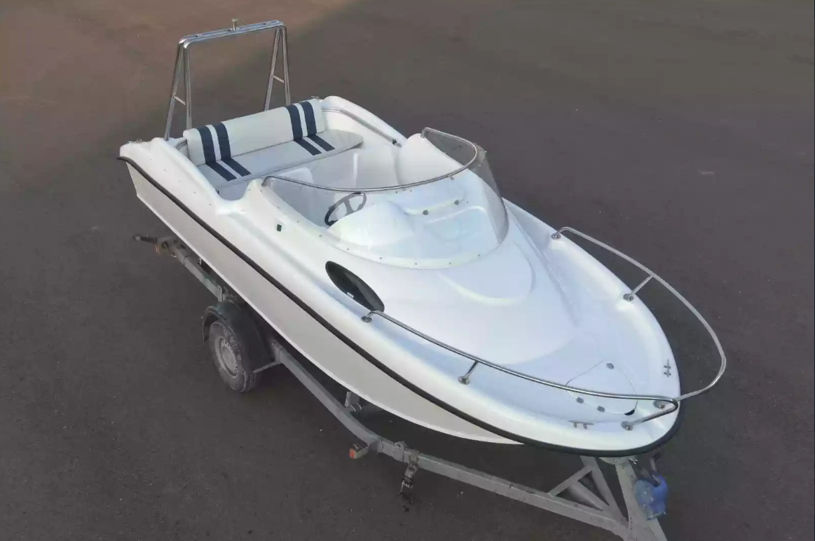 Комбинированный катер Neman-530 с каютой в Оренбурге