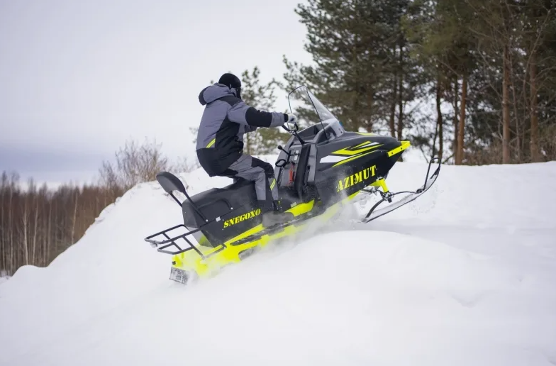 Миниснегоход Бурлак Азимут 20 л.с.  Б/У в Оренбурге