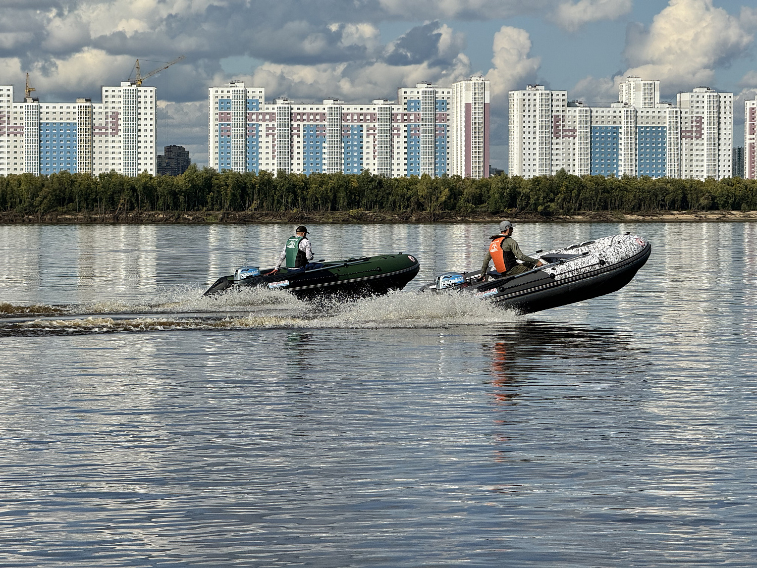 Лодка MISHIMO BIG FLOOR 440 в Оренбурге