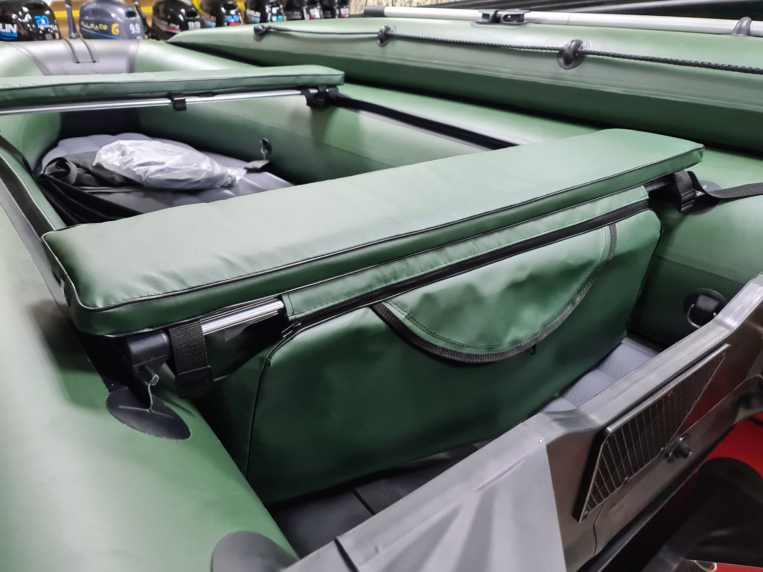 КОМПЛЕКТ МЯГКИХ НАКЛАДОК С СУМКОЙ ДЛЯ ЛОДОК 90Х20 ЗЕЛЕНЫЙ в Оренбурге