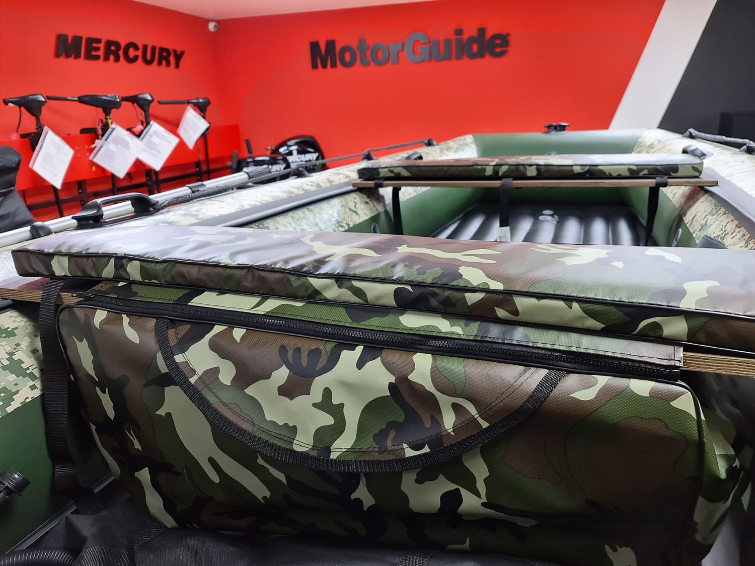 КОМПЛЕКТ МЯГКИХ НАКЛАДОК С СУМКОЙ ДЛЯ ЛОДОК 105Х20 КАМУФЛЯЖ в Оренбурге