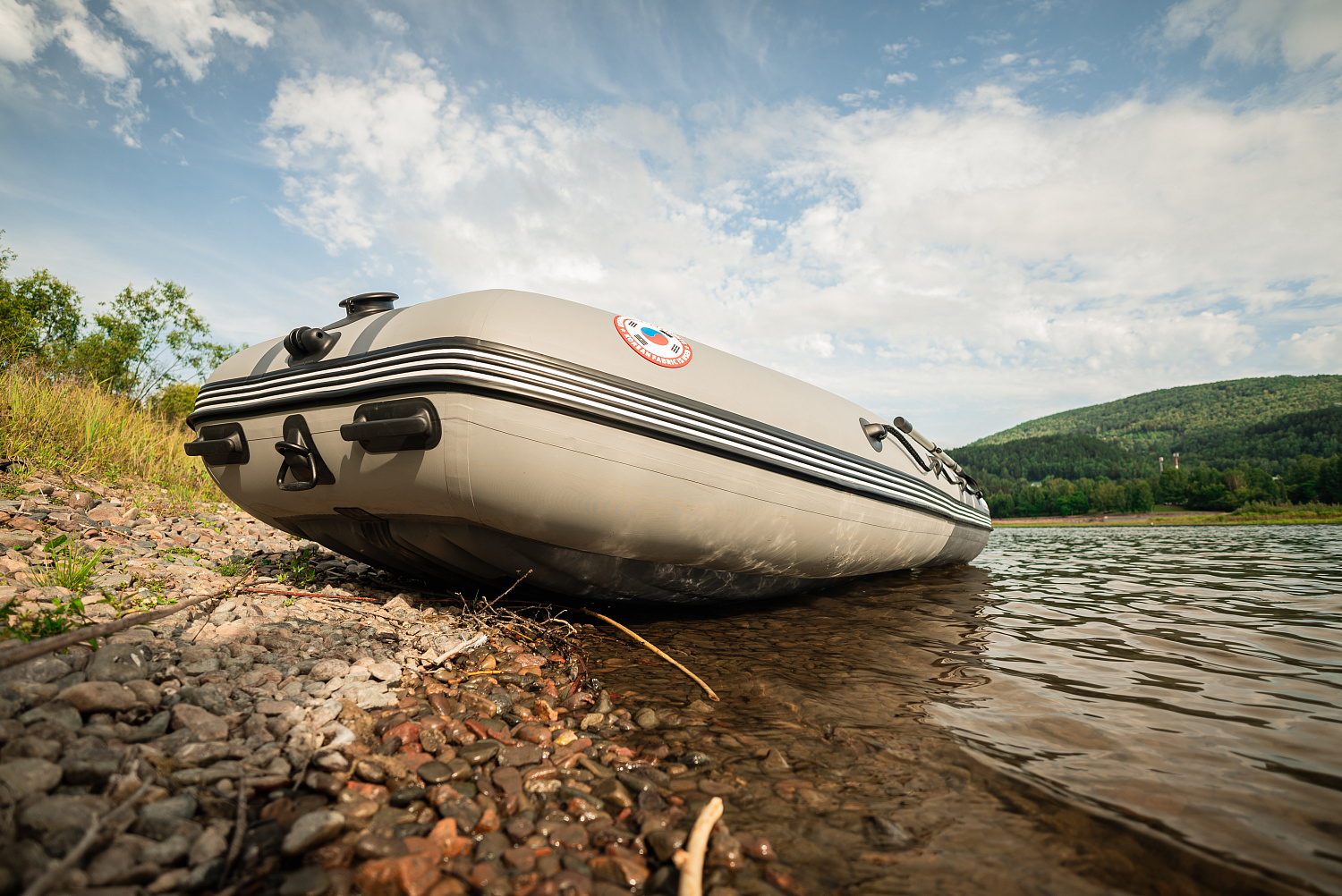 Лодка MISHIMO RIVER JET 390 под водомет в Оренбурге